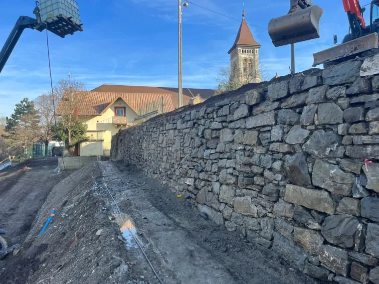 Construction de mur en pierre à Bonneville, Albertville, FSM