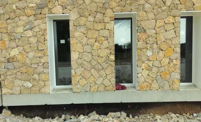 Réalisation de façades en pierres à Marseille , Albertville, FSM